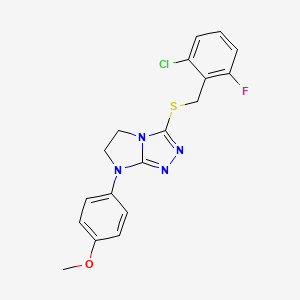 molecular formula C18H16ClFN4OS B3411890 3-((2-chloro-6-fluorobenzyl)thio)-7-(4-methoxyphenyl)-6,7-dihydro-5H-imidazo[2,1-c][1,2,4]triazole CAS No. 921791-80-2