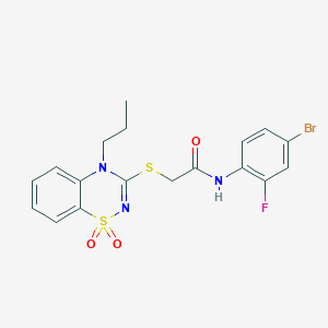 molecular formula C18H17BrFN3O3S2 B3412445 N-(4-bromo-2-fluorophenyl)-2-((1,1-dioxido-4-propyl-4H-benzo[e][1,2,4]thiadiazin-3-yl)thio)acetamide CAS No. 932992-55-7