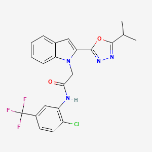 molecular formula C22H18ClF3N4O2 B3413474 N-(2-chloro-5-(trifluoromethyl)phenyl)-2-(2-(5-isopropyl-1,3,4-oxadiazol-2-yl)-1H-indol-1-yl)acetamide CAS No. 946233-17-6