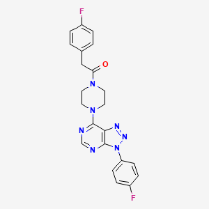 molecular formula C22H19F2N7O B3413952 3-(4-fluorophenyl)-7-{4-[(4-fluorophenyl)acetyl]piperazin-1-yl}-3H-[1,2,3]triazolo[4,5-d]pyrimidine CAS No. 946284-71-5