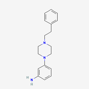 B3417135 3-[4-(2-Phenylethyl)piperazin-1-yl]aniline CAS No. 1018587-33-1