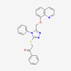 molecular formula C26H20N4O2S B3455422 1-phenyl-2-({4-phenyl-5-[(8-quinolinyloxy)methyl]-4H-1,2,4-triazol-3-yl}thio)ethanone 