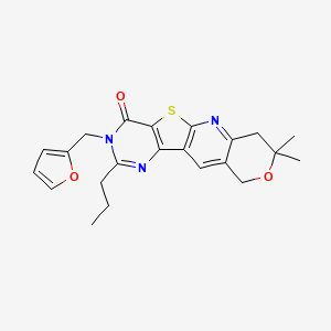 molecular formula C22H23N3O3S B3493253 14-(furan-2-ylmethyl)-5,5-dimethyl-13-propyl-6-oxa-17-thia-2,12,14-triazatetracyclo[8.7.0.03,8.011,16]heptadeca-1,3(8),9,11(16),12-pentaen-15-one 