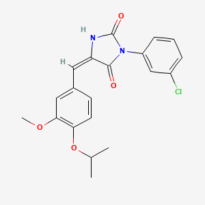 (5E)-3-(3-chlorophenyl)-5-[(3-methoxy-4-propan-2-yloxyphenyl)methylidene]imidazolidine-2,4-dione