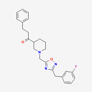 molecular formula C24H26FN3O2 B3806359 1-(1-{[3-(3-fluorobenzyl)-1,2,4-oxadiazol-5-yl]methyl}-3-piperidinyl)-3-phenyl-1-propanone 