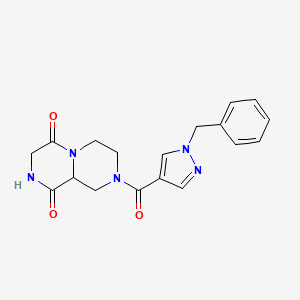 molecular formula C18H19N5O3 B3815132 8-[(1-benzyl-1H-pyrazol-4-yl)carbonyl]tetrahydro-2H-pyrazino[1,2-a]pyrazine-1,4(3H,6H)-dione 