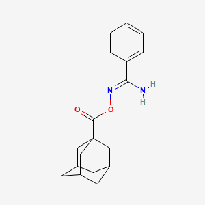 molecular formula C18H22N2O2 B3841749 N'-[(1-adamantylcarbonyl)oxy]benzenecarboximidamide 