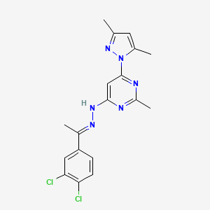 molecular formula C18H18Cl2N6 B3843184 1-(3,4-dichlorophenyl)ethanone [6-(3,5-dimethyl-1H-pyrazol-1-yl)-2-methyl-4-pyrimidinyl]hydrazone 