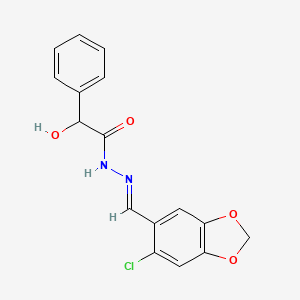 molecular formula C16H13ClN2O4 B3863857 N'-[(6-chloro-1,3-benzodioxol-5-yl)methylene]-2-hydroxy-2-phenylacetohydrazide 