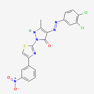 (4E)-4-[2-(3,4-DICHLOROPHENYL)HYDRAZIN-1-YLIDENE]-3-METHYL-1-[4-(3-NITROPHENYL)-1,3-THIAZOL-2-YL]-4,5-DIHYDRO-1H-PYRAZOL-5-ONE