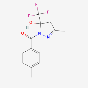 [5-hydroxy-3-methyl-5-(trifluoromethyl)-4,5-dihydro-1H-pyrazol-1-yl](4-methylphenyl)methanone