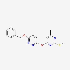 4-{[6-(BENZYLOXY)-3-PYRIDAZINYL]OXY}-6-METHYL-2-(METHYLSULFANYL)PYRIMIDINE