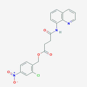 (2-Chloro-4-nitrophenyl)methyl 4-oxo-4-(quinolin-8-ylamino)butanoate