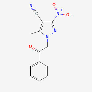 molecular formula C13H10N4O3 B4225673 5-methyl-3-nitro-1-(2-oxo-2-phenylethyl)-1H-pyrazole-4-carbonitrile 