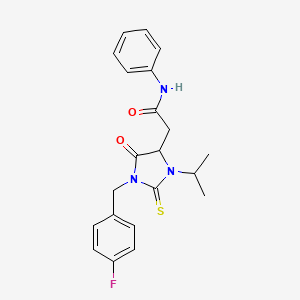 2-{1-[(4-FLUOROPHENYL)METHYL]-5-OXO-3-(PROPAN-2-YL)-2-SULFANYLIDENEIMIDAZOLIDIN-4-YL}-N-PHENYLACETAMIDE