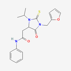 molecular formula C19H21N3O3S B4311726 2-{1-[(FURAN-2-YL)METHYL]-5-OXO-3-(PROPAN-2-YL)-2-SULFANYLIDENEIMIDAZOLIDIN-4-YL}-N-PHENYLACETAMIDE 