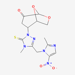 2-[4-Methyl-3-[(2-methyl-5-nitroimidazol-1-yl)methyl]-5-sulfanylidene-1,2,4-triazol-1-yl]-6,8-dioxabicyclo[3.2.1]octan-4-one