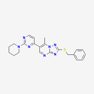 molecular formula C22H23N7S B4482672 4-[2-(BENZYLSULFANYL)-7-METHYL-[1,2,4]TRIAZOLO[1,5-A]PYRIMIDIN-6-YL]-2-(PIPERIDIN-1-YL)PYRIMIDINE 