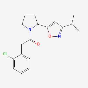 2-(2-Chlorophenyl)-1-{2-[3-(propan-2-YL)-1,2-oxazol-5-YL]pyrrolidin-1-YL}ethan-1-one