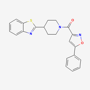 2-[1-(5-PHENYL-1,2-OXAZOLE-3-CARBONYL)PIPERIDIN-4-YL]-1,3-BENZOTHIAZOLE