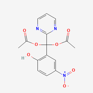 molecular formula C15H13N3O7 B4625995 (2-羟基-5-硝基苯基)(嘧啶-2-基)亚甲基二乙酸酯 