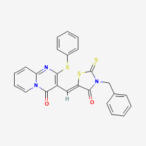 3-[(Z)-(3-benzyl-4-oxo-2-thioxo-1,3-thiazolidin-5-ylidene)methyl]-2-(phenylsulfanyl)-4H-pyrido[1,2-a]pyrimidin-4-one