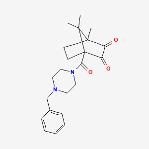 molecular formula C22H28N2O3 B4671900 1-[(4-benzyl-1-piperazinyl)carbonyl]-4,7,7-trimethylbicyclo[2.2.1]heptane-2,3-dione 