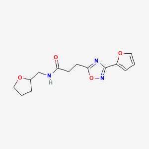 3-[3-(furan-2-yl)-1,2,4-oxadiazol-5-yl]-N-(tetrahydrofuran-2-ylmethyl)propanamide