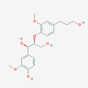 molecular formula C20H26O7 B048206 (1S,2R)-1-(4-羟基-3-甲氧基苯基)-2-[4-(3-羟基丙基)-2-甲氧基苯氧基]丙烷-1,3-二醇 CAS No. 135820-77-8