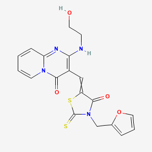 3-{[3-(2-furylmethyl)-4-oxo-2-thioxo-1,3-thiazolidin-5-ylidene]methyl}-2-[(2-hydroxyethyl)amino]-4H-pyrido[1,2-a]pyrimidin-4-one