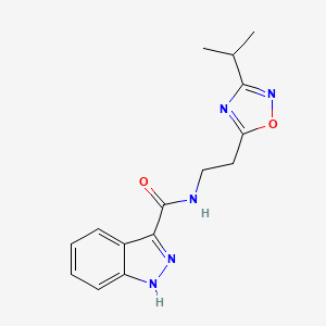 N-[2-(3-isopropyl-1,2,4-oxadiazol-5-yl)ethyl]-1H-indazole-3-carboxamide