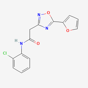 N-(2-chlorophenyl)-2-[5-(furan-2-yl)-1,2,4-oxadiazol-3-yl]acetamide