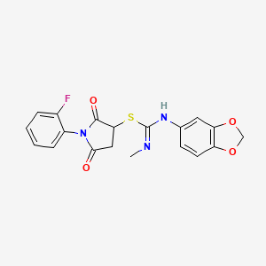 (E)-N'-(2H-1,3-BENZODIOXOL-5-YL)-1-{[1-(2-FLUOROPHENYL)-2,5-DIOXOPYRROLIDIN-3-YL]SULFANYL}-N-METHYLMETHANIMIDAMIDE