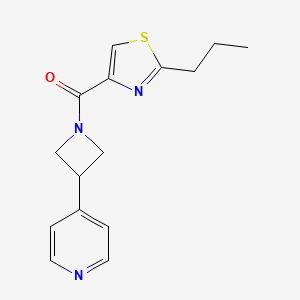 molecular formula C15H17N3OS B5296757 4-{1-[(2-propyl-1,3-thiazol-4-yl)carbonyl]-3-azetidinyl}pyridine 