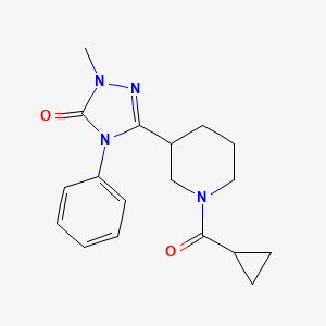 molecular formula C18H22N4O2 B5299275 5-[1-(cyclopropylcarbonyl)piperidin-3-yl]-2-methyl-4-phenyl-2,4-dihydro-3H-1,2,4-triazol-3-one 