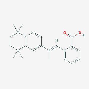 molecular formula C24H28O2 B053348 2-[(E)-2-(5,5,8,8-tetramethyl-6,7-dihydronaphthalen-2-yl)prop-1-enyl]benzoic acid CAS No. 112642-02-1