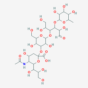 molecular formula C29H49NO23 B053605 5-Acetamido-2-[3,5-dihydroxy-2-(hydroxymethyl)-6-[1,2,5-trihydroxy-6-oxo-4-(3,4,5-trihydroxy-6-methyloxan-2-yl)oxyhexan-3-yl]oxyoxan-4-yl]oxy-4-hydroxy-6-(1,2,3-trihydroxypropyl)oxane-2-carboxylic acid CAS No. 122560-33-2