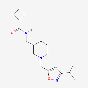 molecular formula C18H29N3O2 B5407545 N-({1-[(3-isopropylisoxazol-5-yl)methyl]piperidin-3-yl}methyl)cyclobutanecarboxamide 