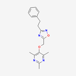 molecular formula C18H20N4O2 B5493799 2,4,6-trimethyl-5-{[3-(2-phenylethyl)-1,2,4-oxadiazol-5-yl]methoxy}pyrimidine 