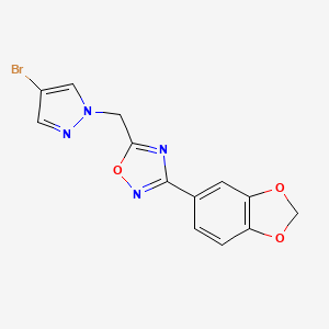 molecular formula C13H9BrN4O3 B5496369 3-(1,3-benzodioxol-5-yl)-5-[(4-bromo-1H-pyrazol-1-yl)methyl]-1,2,4-oxadiazole 