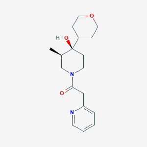 molecular formula C18H26N2O3 B5502224 (3R*,4R*)-3-甲基-1-(吡啶-2-基乙酰)-4-(四氢-2H-吡喃-4-基)哌啶-4-醇 