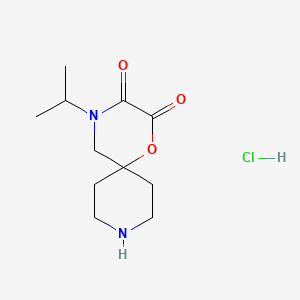 molecular formula C11H19ClN2O3 B5502383 盐酸4-异丙基-1-氧杂-4,9-二氮杂螺[5.5]十一烷-2,3-二酮 
