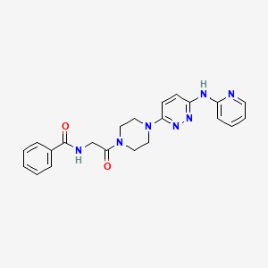 molecular formula C22H23N7O2 B5503069 N-(2-oxo-2-{4-[6-(2-pyridinylamino)-3-pyridazinyl]-1-piperazinyl}ethyl)benzamide 