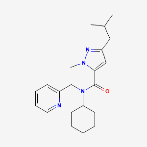 molecular formula C21H30N4O B5503672 N-环己基-3-异丁基-1-甲基-N-(2-吡啶基甲基)-1H-吡唑-5-甲酰胺 