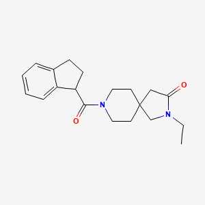 molecular formula C20H26N2O2 B5504939 8-(2,3-二氢-1H-茚满-1-基羰基)-2-乙基-2,8-二氮杂螺[4.5]癸烷-3-酮 