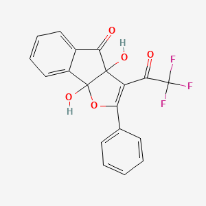 molecular formula C19H11F3O5 B5505883 3a,8b-二羟基-2-苯基-3-(三氟乙酰基)-3a,8b-二氢-4H-茚并[1,2-b]呋喃-4-酮 