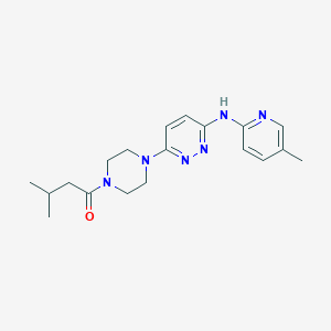 molecular formula C19H26N6O B5505957 6-[4-(3-methylbutanoyl)-1-piperazinyl]-N-(5-methyl-2-pyridinyl)-3-pyridazinamine 