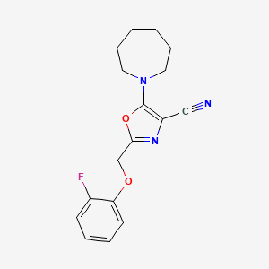molecular formula C17H18FN3O2 B5506787 5-(1-氮杂环戊基)-2-[(2-氟苯氧基)甲基]-1,3-恶唑-4-腈 