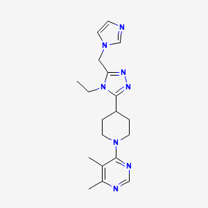 molecular formula C19H26N8 B5507107 4-{4-[4-乙基-5-(1H-咪唑-1-基甲基)-4H-1,2,4-三唑-3-基]哌啶-1-基}-5,6-二甲基嘧啶 