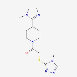 molecular formula C14H20N6OS B5509255 4-(1-甲基-1H-咪唑-2-基)-1-{[(4-甲基-4H-1,2,4-三唑-3-基)硫]乙酰}哌啶 